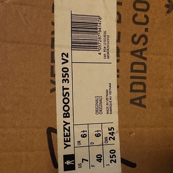 Adidas Yeezy Boost 350 V2 Cream Sneakers - Picture 6 of 7